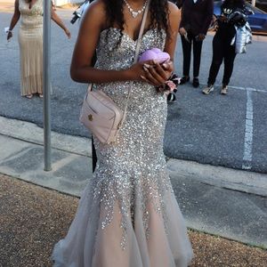 mermaid style prom dress